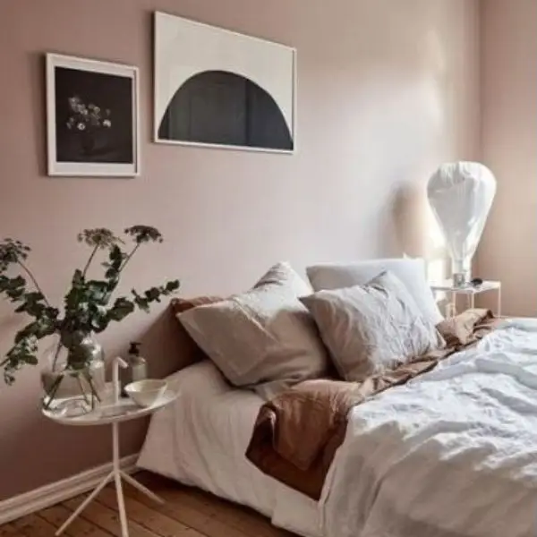 Dekorasi Kamar Wanita Dewasa Berwarna Dusty Pink atau Mauve